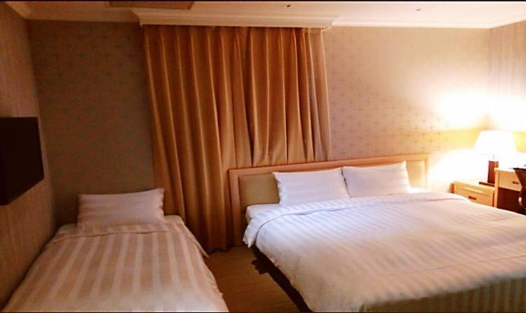 A Casa Hotel Таоюань Экстерьер фото